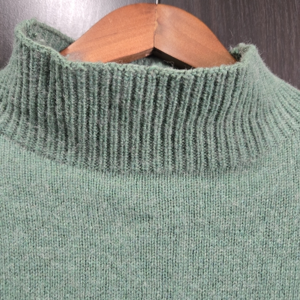 Nanette Lepore Green Turtleneck Sweater Split Hem Pocket Sz Medium - Picture 6 of 9
